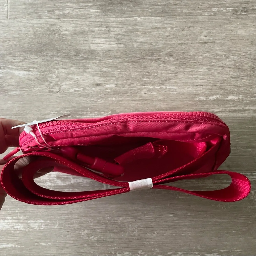 Lululemon Everywhere Belt Bag *1L in Cherry Tint (red dark pink) NEW